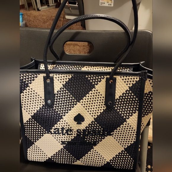 kate spade Handbags - Kate Spade New York large tote